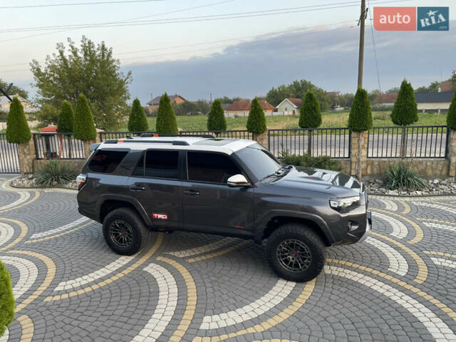 Серый Тойота 4Раннер, объемом двигателя 3.96 л и пробегом 78 тыс. км за 38500 $, фото 1 на Automoto.ua