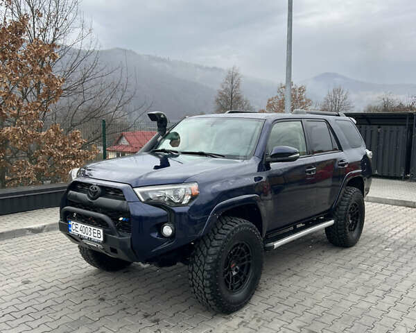 Синий Тойота 4Раннер, объемом двигателя 3.96 л и пробегом 223 тыс. км за 31500 $, фото 1 на Automoto.ua