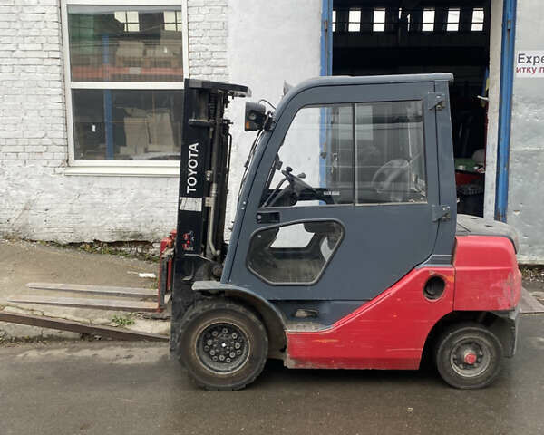 Красный Тойота 8FDF-25, объемом двигателя 0 л и пробегом 0 тыс. км за 19011 $, фото 1 на Automoto.ua