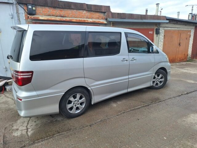 Серый Тойота Алфард, объемом двигателя 3 л и пробегом 205 тыс. км за 11000 $, фото 1 на Automoto.ua