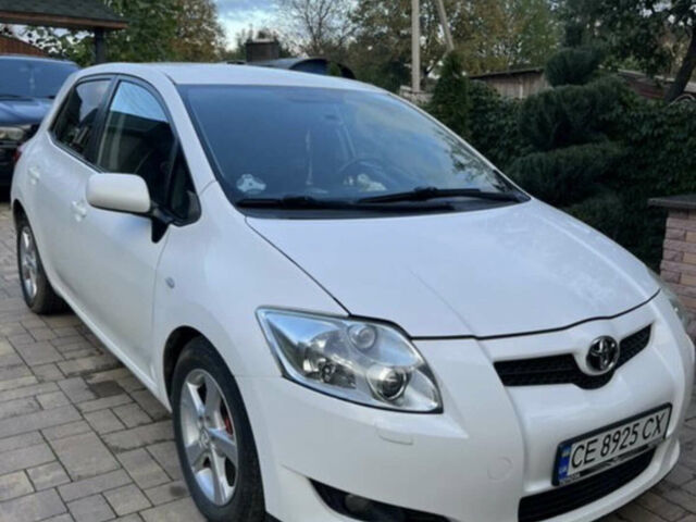 Білий Тойота Ауріс, об'ємом двигуна 1.4 л та пробігом 230 тис. км за 4900 $, фото 1 на Automoto.ua