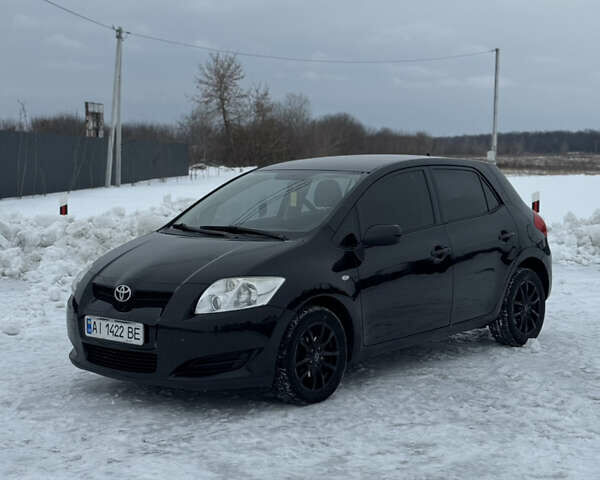 Черный Тойота Аурис, объемом двигателя 1.6 л и пробегом 302 тыс. км за 5500 $, фото 1 на Automoto.ua