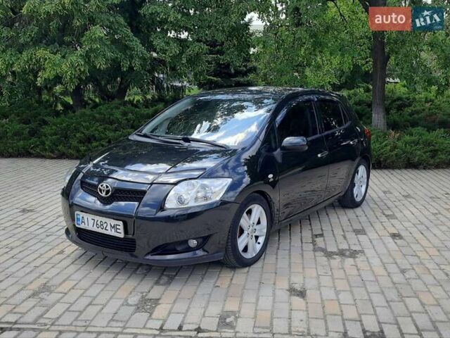 Черный Тойота Аурис, объемом двигателя 2.23 л и пробегом 280 тыс. км за 5700 $, фото 1 на Automoto.ua