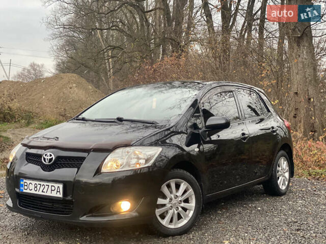 Черный Тойота Аурис, объемом двигателя 1.6 л и пробегом 218 тыс. км за 7000 $, фото 1 на Automoto.ua