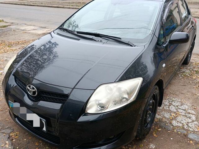 Черный Тойота Аурис, объемом двигателя 0 л и пробегом 155 тыс. км за 6700 $, фото 1 на Automoto.ua