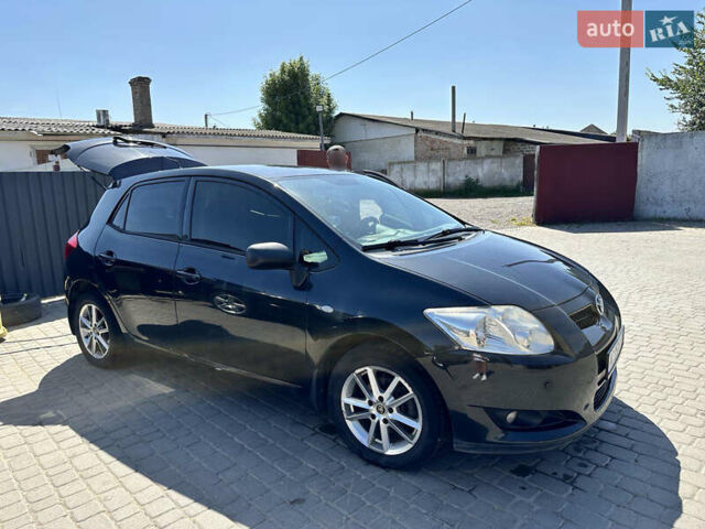 Черный Тойота Аурис, объемом двигателя 1.6 л и пробегом 173 тыс. км за 6100 $, фото 1 на Automoto.ua