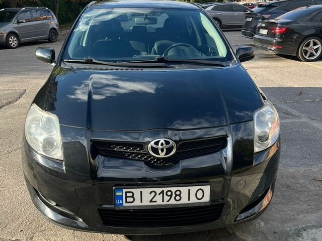 Чорний Тойота Ауріс, об'ємом двигуна 1.6 л та пробігом 222 тис. км за 6500 $, фото 1 на Automoto.ua
