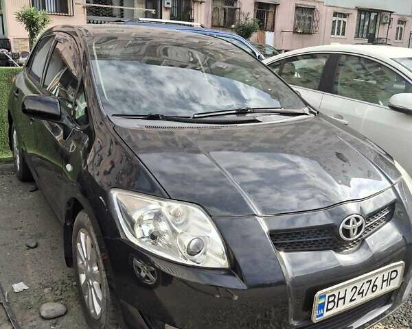 Черный Тойота Аурис, объемом двигателя 1.6 л и пробегом 164 тыс. км за 7800 $, фото 1 на Automoto.ua