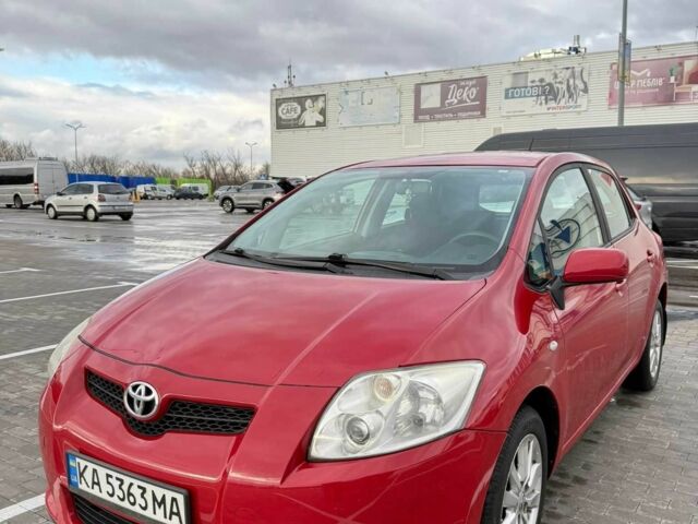 Червоний Тойота Ауріс, об'ємом двигуна 1.6 л та пробігом 238 тис. км за 5500 $, фото 1 на Automoto.ua