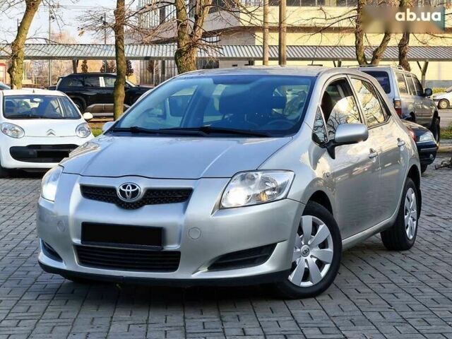 Тойота Аурис, объемом двигателя 0 л и пробегом 226 тыс. км за 6850 $, фото 1 на Automoto.ua