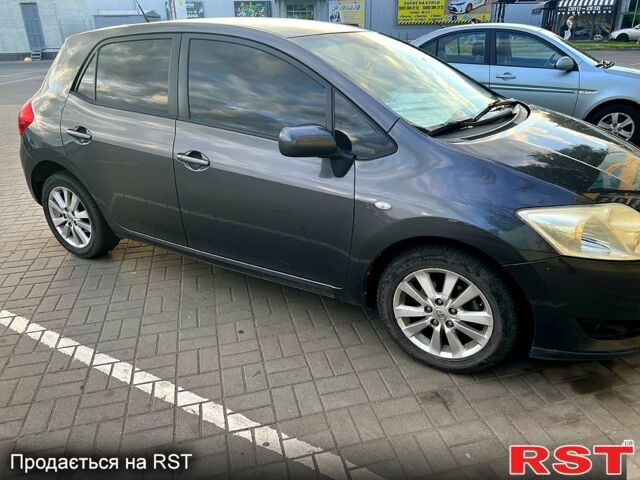 Тойота Аурис, объемом двигателя 1.6 л и пробегом 166 тыс. км за 6900 $, фото 1 на Automoto.ua