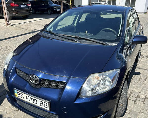 Тойота Ауріс, об'ємом двигуна 1.6 л та пробігом 177 тис. км за 8500 $, фото 1 на Automoto.ua