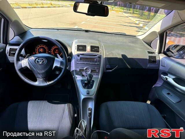 Тойота Ауріс, об'ємом двигуна 1.6 л та пробігом 234 тис. км за 4999 $, фото 1 на Automoto.ua
