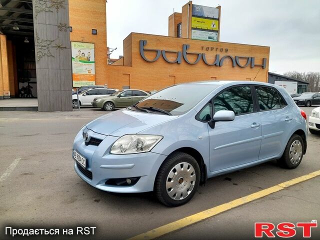 Тойота Аурис 2008 в Днепре (Днепропетровске) на Automoto.ua Тойота Аурис, объемом двигателя 16 л и пробегом 174 тыс. км за 6500 $, фото 1 на Automoto.ua