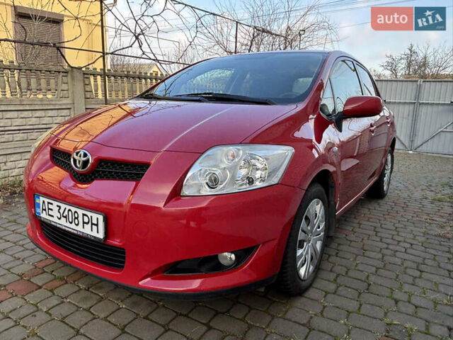 Тойота Аурис, объемом двигателя 1.6 л и пробегом 63 тыс. км за 6999 $, фото 1 на Automoto.ua