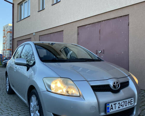 Серый Тойота Аурис, объемом двигателя 2 л и пробегом 233 тыс. км за 5800 $, фото 1 на Automoto.ua