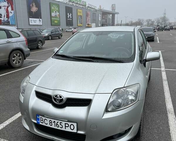 Серый Тойота Аурис, объемом двигателя 2.23 л и пробегом 215 тыс. км за 6200 $, фото 1 на Automoto.ua