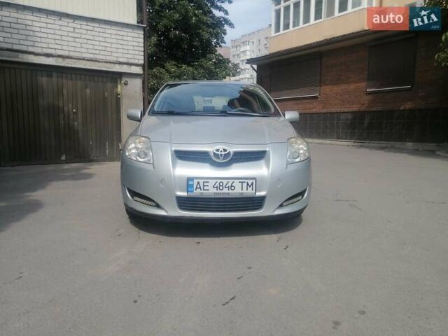 Сірий Тойота Ауріс, об'ємом двигуна 1.6 л та пробігом 180 тис. км за 6200 $, фото 1 на Automoto.ua