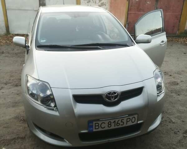 Серый Тойота Аурис, объемом двигателя 2.23 л и пробегом 213 тыс. км за 6200 $, фото 1 на Automoto.ua