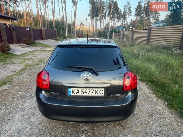 Серый Тойота Аурис, объемом двигателя 1.6 л и пробегом 170 тыс. км за 6200 $, фото 1 на Automoto.ua
