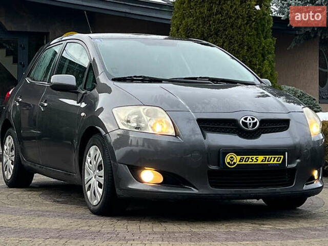 Серый Тойота Аурис, объемом двигателя 1.36 л и пробегом 264 тыс. км за 6999 $, фото 1 на Automoto.ua