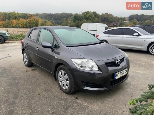 Сірий Тойота Ауріс, об'ємом двигуна 1.6 л та пробігом 220 тис. км за 5650 $, фото 1 на Automoto.ua