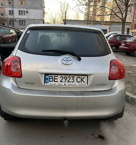 Серый Тойота Аурис, объемом двигателя 1.6 л и пробегом 159 тыс. км за 5600 $, фото 1 на Automoto.ua