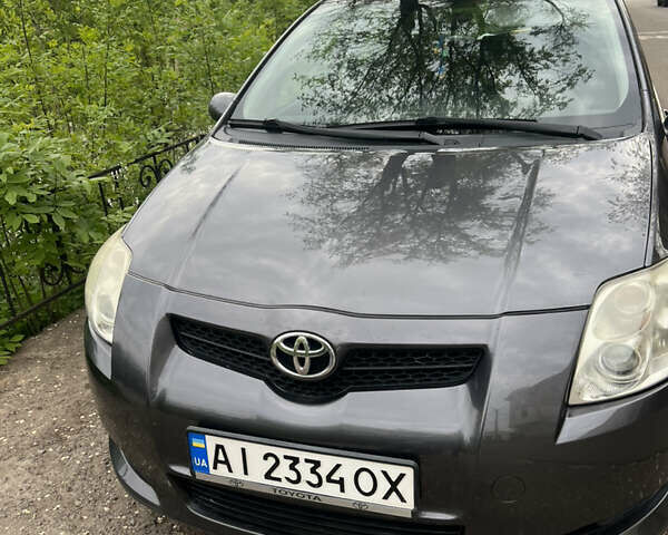 Сірий Тойота Ауріс, об'ємом двигуна 2 л та пробігом 270 тис. км за 6200 $, фото 1 на Automoto.ua