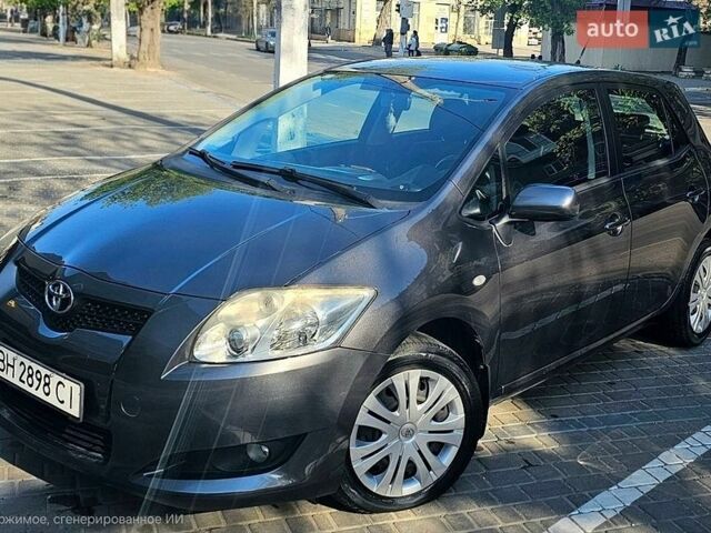 Серый Тойота Аурис, объемом двигателя 1.6 л и пробегом 5 тыс. км за 8500 $, фото 1 на Automoto.ua