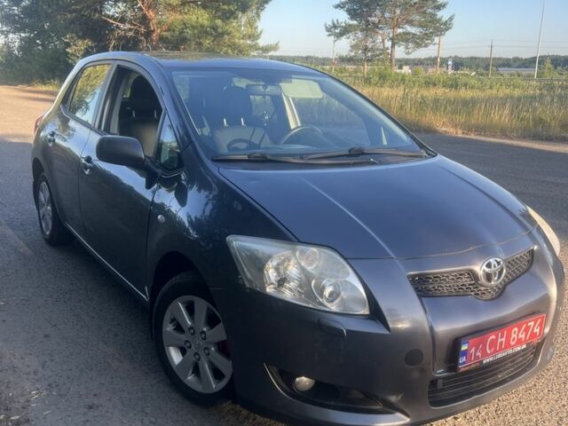 Серый Тойота Аурис, объемом двигателя 1.6 л и пробегом 268 тыс. км за 5800 $, фото 1 на Automoto.ua