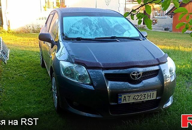 Сірий Тойота Ауріс, об'ємом двигуна 1.6 л та пробігом 200 тис. км за 6500 $, фото 1 на Automoto.ua