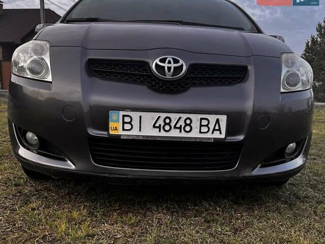 Серый Тойота Аурис, объемом двигателя 1.6 л и пробегом 178 тыс. км за 7200 $, фото 1 на Automoto.ua