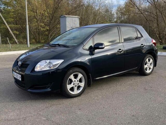 Серый Тойота Аурис, объемом двигателя 1.6 л и пробегом 71 тыс. км за 8000 $, фото 1 на Automoto.ua