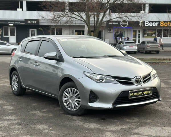 Сірий Тойота Ауріс, об'ємом двигуна 1.33 л та пробігом 202 тис. км за 8900 $, фото 1 на Automoto.ua