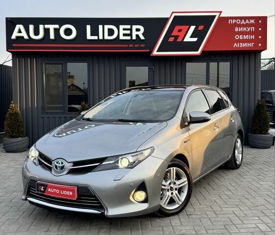 Сірий Тойота Ауріс, об'ємом двигуна 1.8 л та пробігом 236 тис. км за 14400 $, фото 1 на Automoto.ua