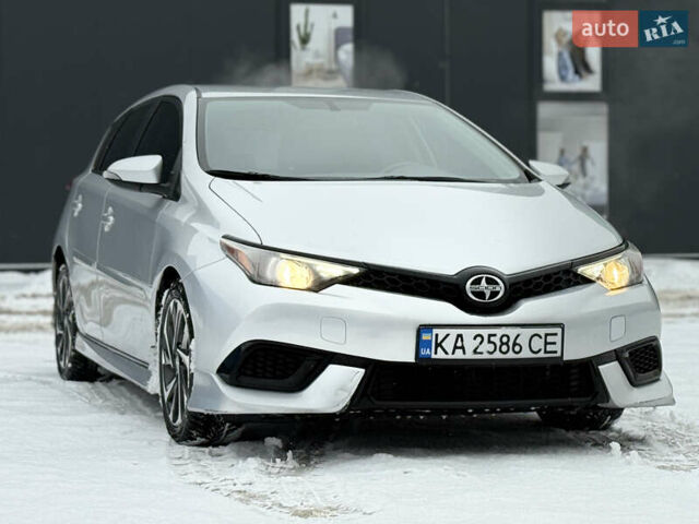 Сірий Тойота Ауріс, об'ємом двигуна 1.8 л та пробігом 130 тис. км за 9400 $, фото 1 на Automoto.ua