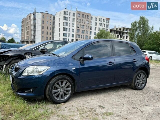 Синий Тойота Аурис, объемом двигателя 1.6 л и пробегом 162 тыс. км за 6200 $, фото 1 на Automoto.ua