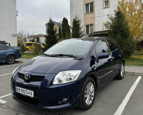Синий Тойота Аурис, объемом двигателя 1.6 л и пробегом 174 тыс. км за 7200 $, фото 1 на Automoto.ua