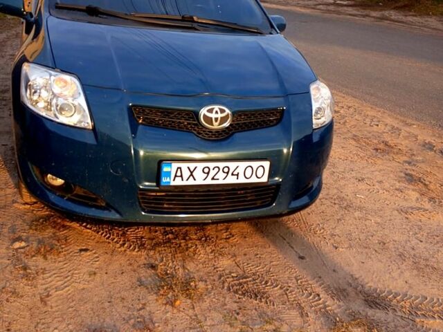 Синий Тойота Аурис, объемом двигателя 1.6 л и пробегом 205 тыс. км за 7500 $, фото 1 на Automoto.ua