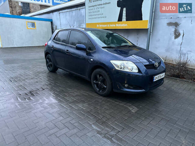 Синій Тойота Ауріс, об'ємом двигуна 1.6 л та пробігом 169 тис. км за 6350 $, фото 1 на Automoto.ua