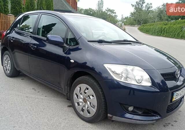 Синий Тойота Аурис, объемом двигателя 1.6 л и пробегом 189 тыс. км за 5999 $, фото 1 на Automoto.ua