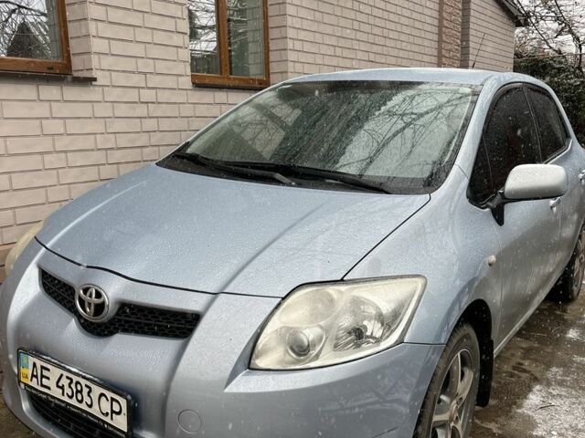 Синий Тойота Аурис, объемом двигателя 1.6 л и пробегом 278 тыс. км за 6000 $, фото 1 на Automoto.ua