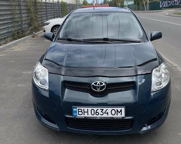 Синий Тойота Аурис, объемом двигателя 1.6 л и пробегом 217 тыс. км за 6200 $, фото 1 на Automoto.ua
