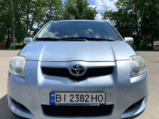 Синій Тойота Ауріс, об'ємом двигуна 1.6 л та пробігом 161 тис. км за 6800 $, фото 1 на Automoto.ua