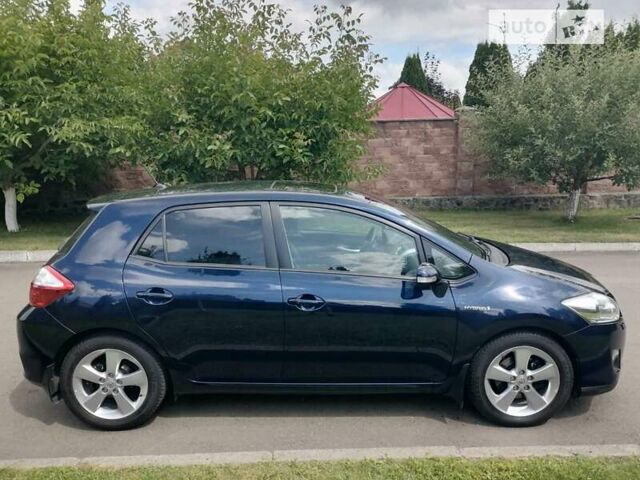 Синий Тойота Аурис, объемом двигателя 0 л и пробегом 187 тыс. км за 10300 $, фото 1 на Automoto.ua