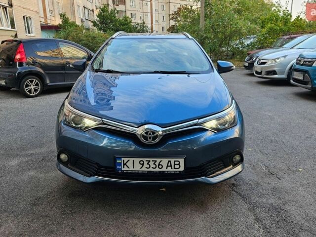 Синий Тойота Аурис, объемом двигателя 1.61 л и пробегом 202 тыс. км за 10700 $, фото 1 на Automoto.ua