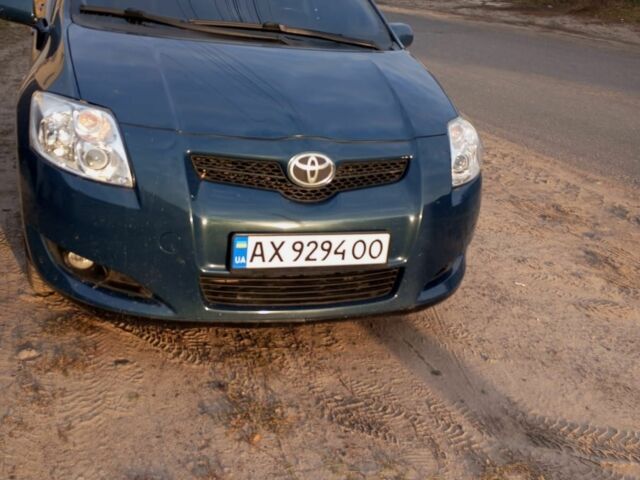 Синій Тойота Ауріс, об'ємом двигуна 1.6 л та пробігом 203 тис. км за 7300 $, фото 1 на Automoto.ua