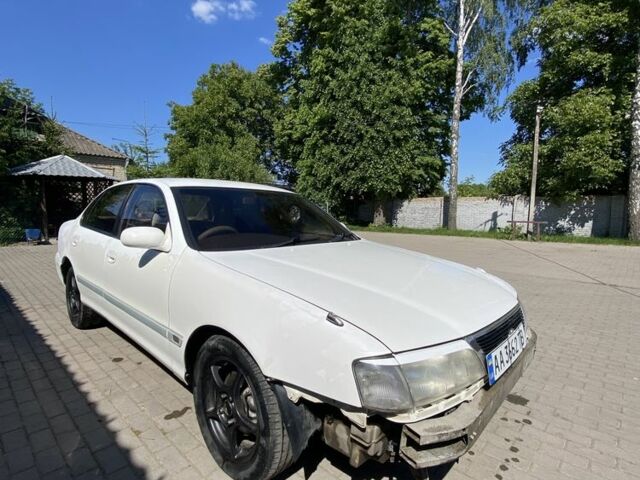 Білий Тойота Авалон, об'ємом двигуна 3 л та пробігом 300 тис. км за 1699 $, фото 1 на Automoto.ua