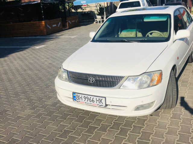 Белый Тойота Авалон, объемом двигателя 3 л и пробегом 547 тыс. км за 5500 $, фото 1 на Automoto.ua