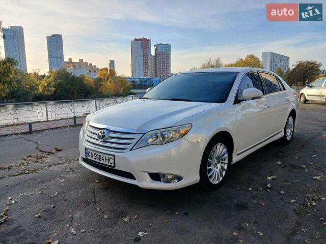 Білий Тойота Авалон, об'ємом двигуна 3.5 л та пробігом 215 тис. км за 12700 $, фото 1 на Automoto.ua